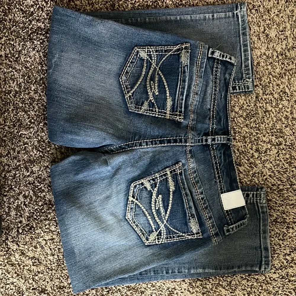 Capris - Picture 2 of 2